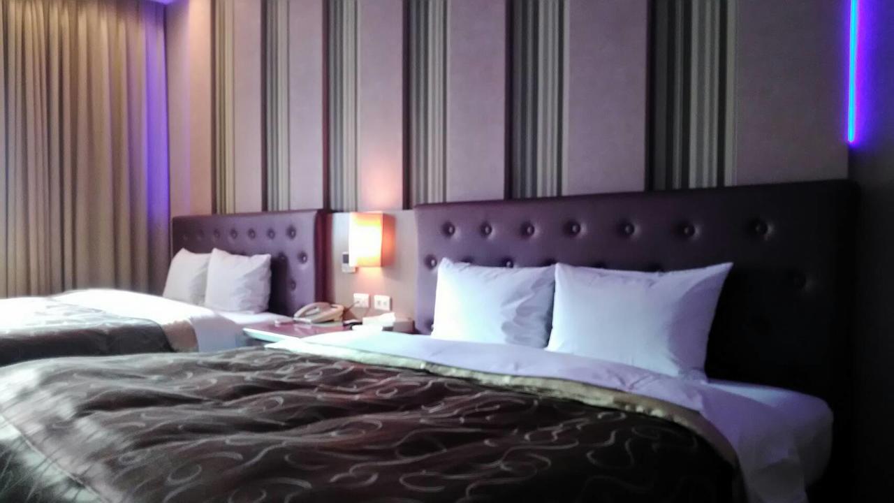 Michelle Motel Тайчжун Экстерьер фото
